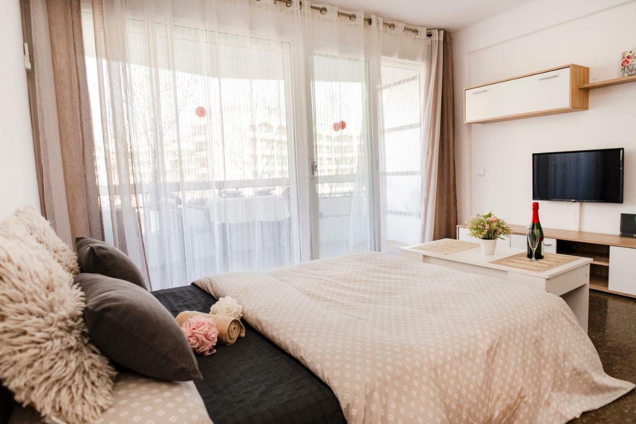 Anne Apartment ซาลอว์ ภายนอก รูปภาพ